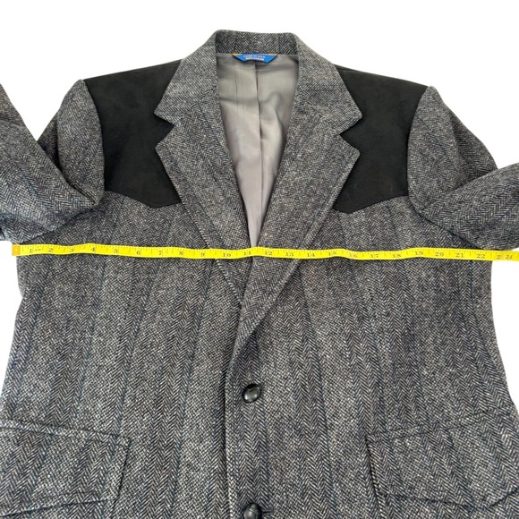 Pendleton Gray and Black Sport Coat Blazer - Picture 5 of 9